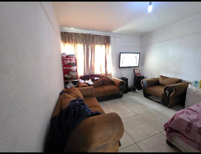 2 BEDROOM APARTMENT FOR SALE IN MAITLAND